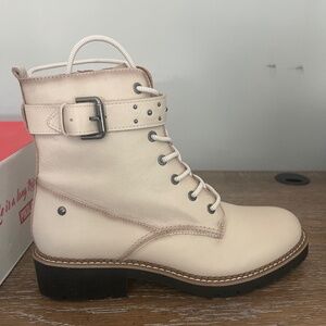 Pikolinos booties